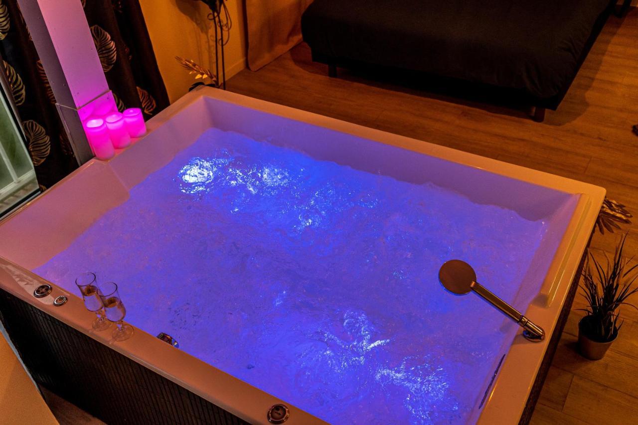 Sparadise - Jacuzzi Privé - 6min Disneyland Paris Ferienhaus *